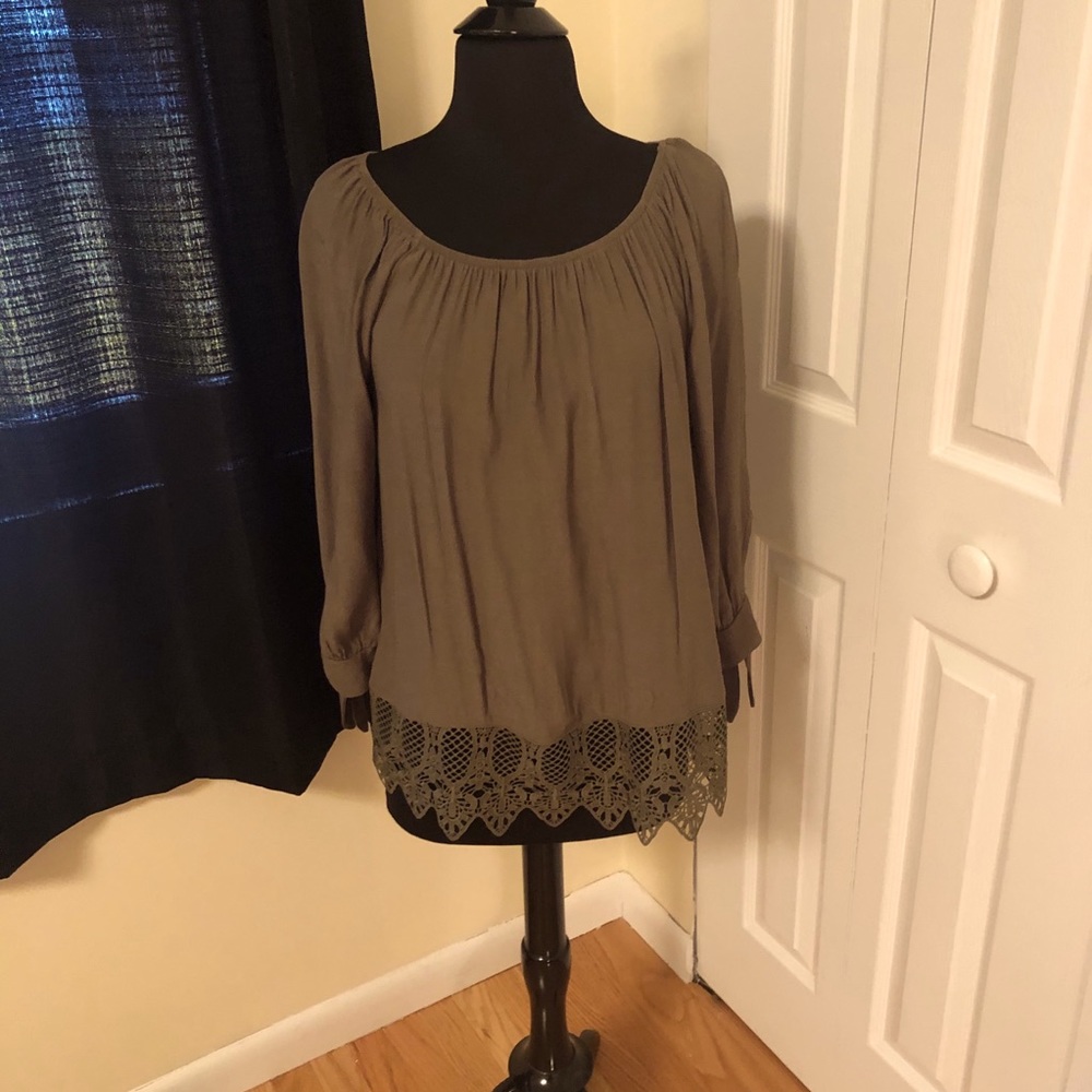 Jella C boho top in size small!